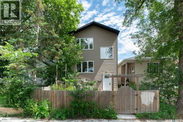 1337 Montague STREET, Regina, Saskatchewan S4T3J1