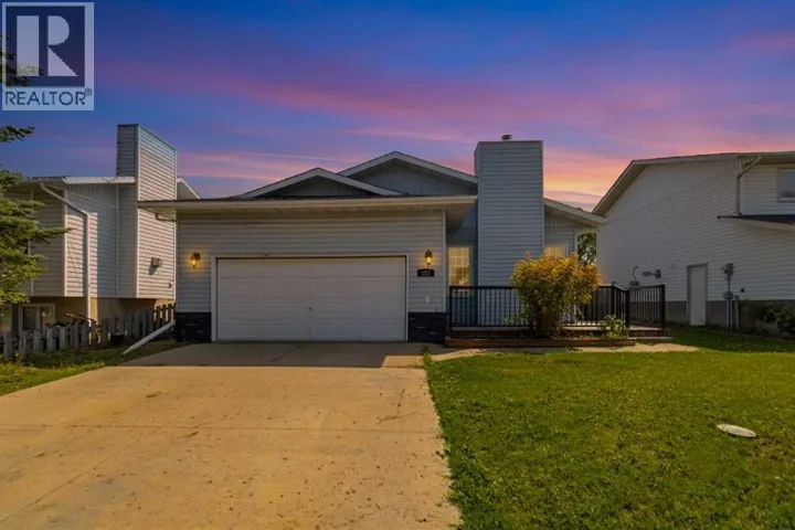 125 Oaks Crescent, Fort McMurray, Alberta T9K1M4