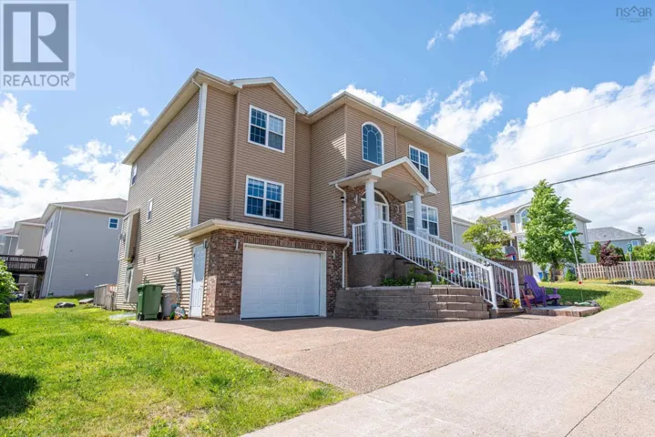 31 Transom Drive, Halifax, Nova Scotia B3M4V5