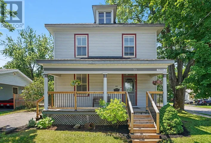 98 DRUMMOND STREET E, Perth, Ontario K7H1H1