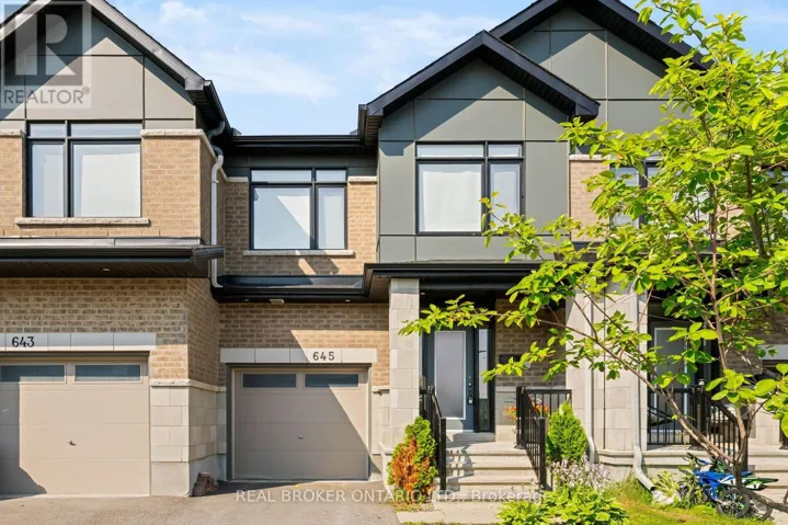 645 RATHBURN LANE, Ottawa, Ontario K1T0V9