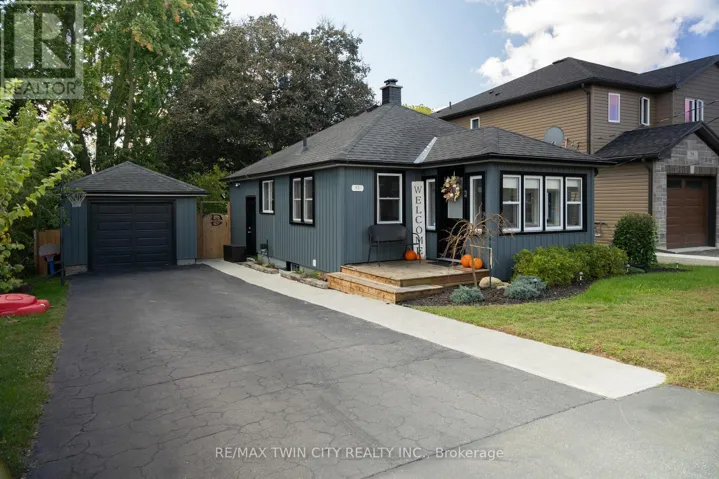 92 SOVEREIGN STREET W, Norfolk (Waterford), Ontario N0E1Y0