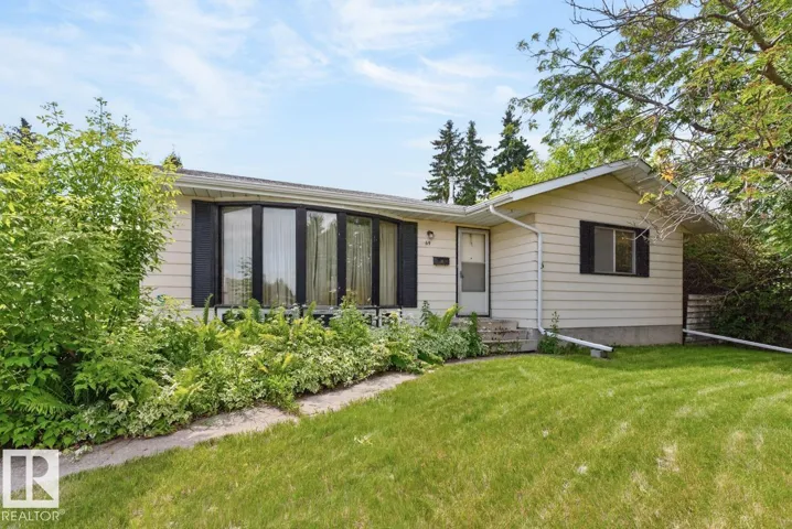 69 GARLAND CR, Sherwood Park, Alberta T8A2P7