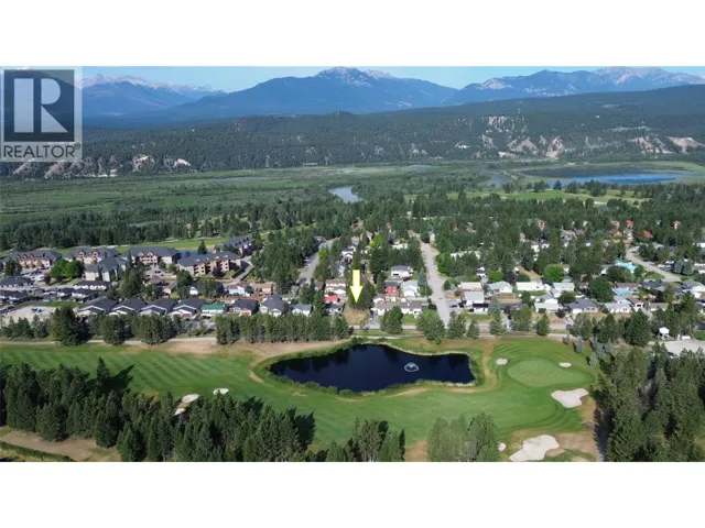 7535 REVELSTOKE Avenue, Radium Hot Springs, British Columbia V0A1M0