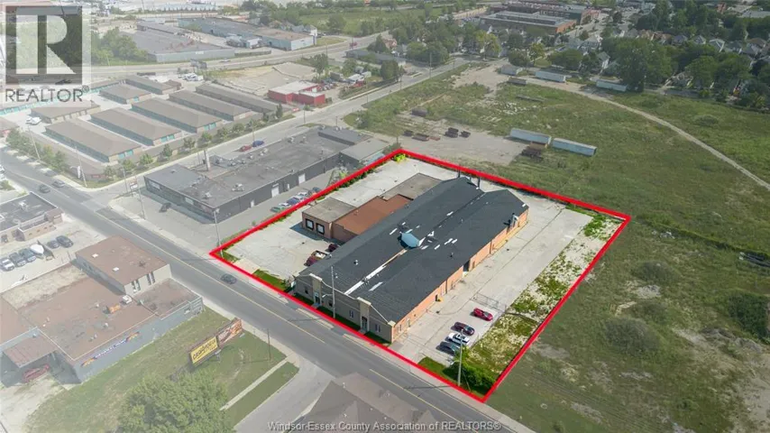 890 WALKER ROAD, Windsor, Ontario N8Y2N5