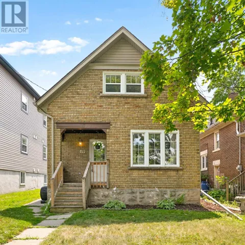 19 MARY STREET, Kitchener, Ontario N2H3P9