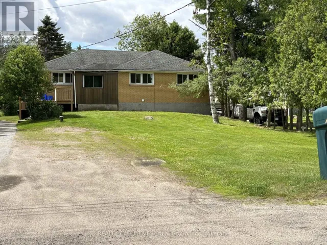 251 CEDAR HEIGHTS ROAD W, North Bay (College Heights), Ontario P1B8G3