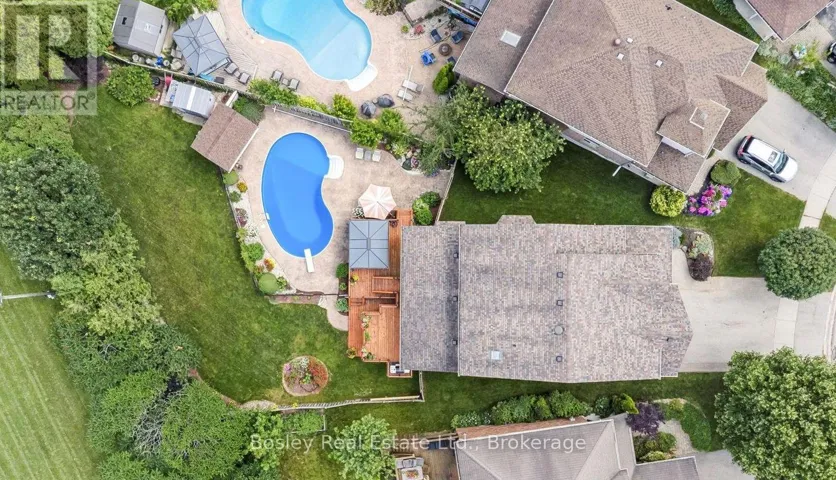 37 MUNROE CRESCENT, Guelph (Clairfields/Hanlon Business Park), Ontario N1G5E5