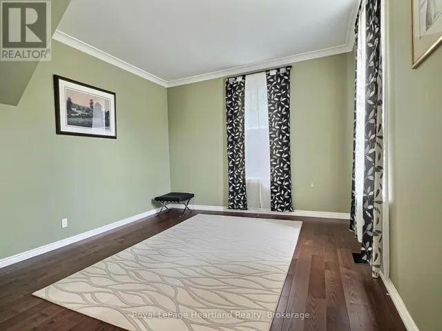 780