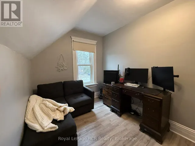 780