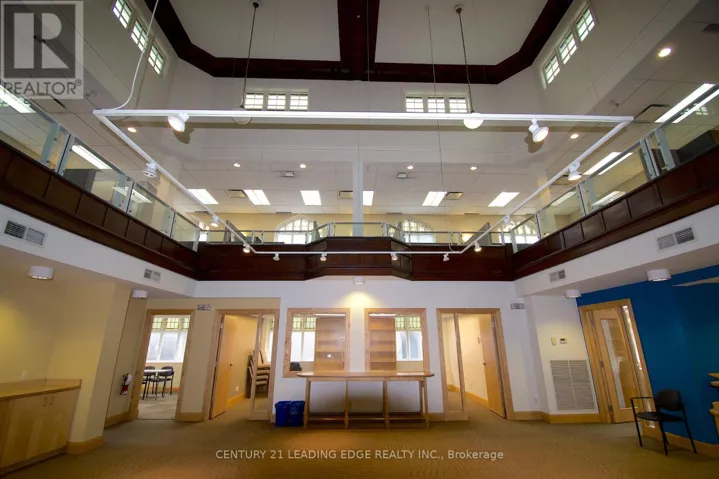 NORTH - OFFICE (2 STOREY) - 2550 DANFORTH AVENUE, Toronto (East End-Danforth), Ontario M4C1L2