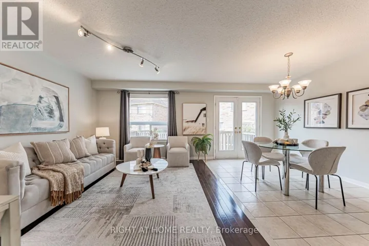 11 OLIVETT LANE, Brampton (Fletcher's Meadow), Ontario L7A2X3