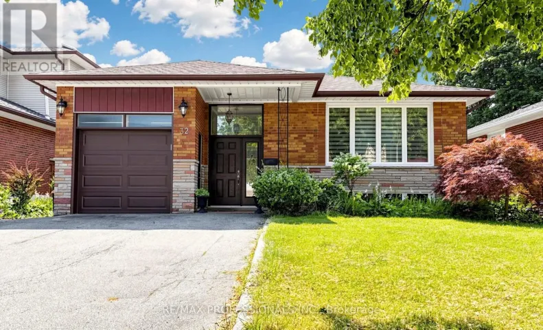 32 SELLMAR ROAD, Toronto (Willowridge-Martingrove-Richview), Ontario M9P3E6
