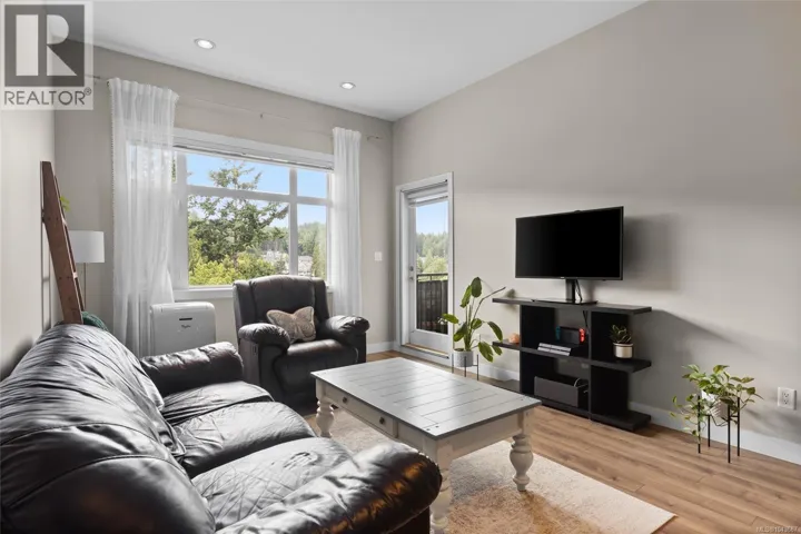 417 2655 Sooke Rd, Langford, British Columbia V9B1Y3