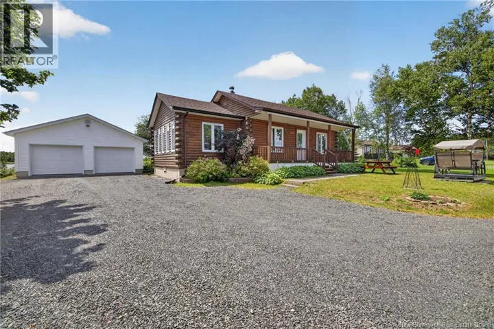 112 rue Monica, Pont-Lafrance, New Brunswick E1X4N5