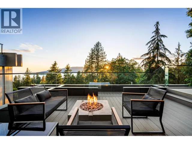 5325 MONTIVERDI PLACE, West Vancouver, British Columbia V7W2W8