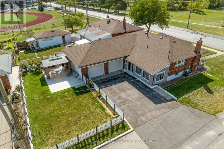 419 STEELE STREET, Port Colborne (Sugarloaf), Ontario L3K4Y1
