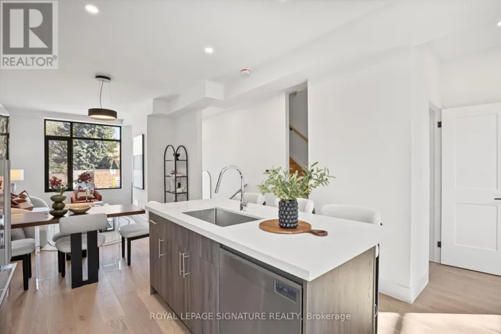 MAIN/UPPER - 3 HEYDON PARK ROAD, Toronto (Little Portugal), Ontario M6J2C7