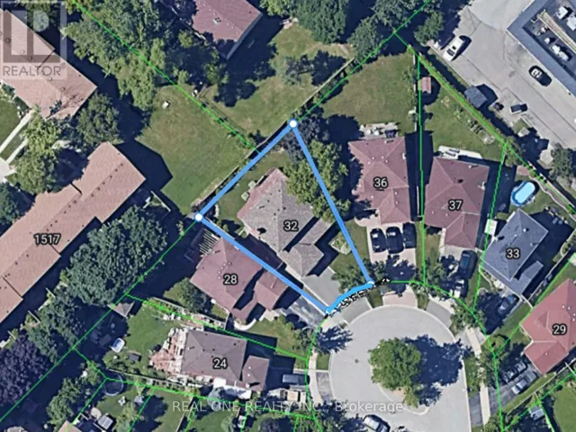 32 ROSLO COURT, Oakville (CP College Park), Ontario L6H4S1