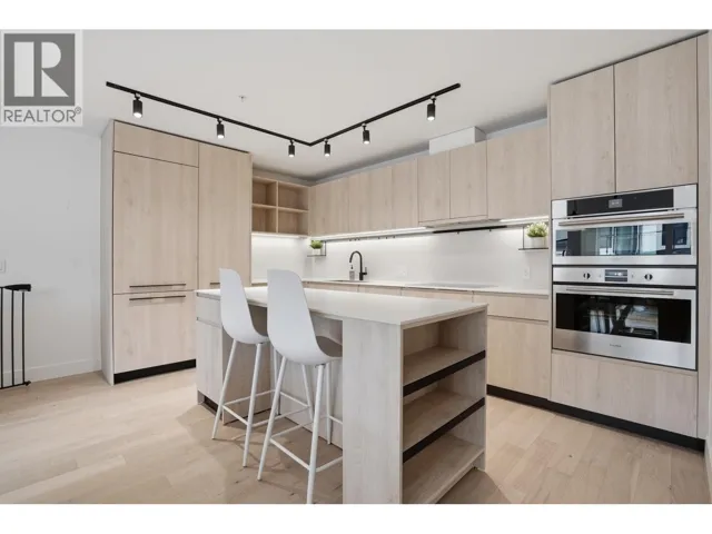 3960 DUMFRIES STREET, Vancouver, British Columbia V5N0J1
