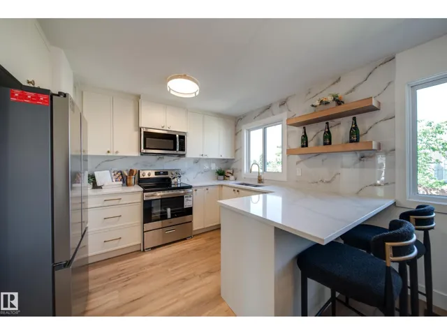 10343 172 AV NW, Edmonton, Alberta T5X5C2