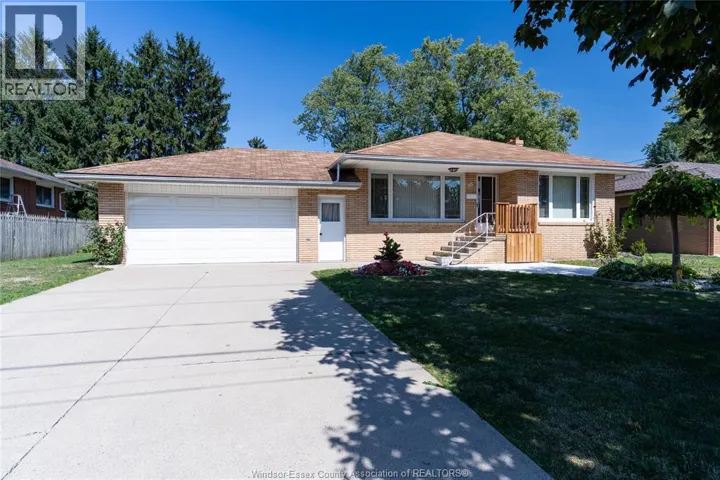 760 WALLACE, Windsor, Ontario N9G1L9