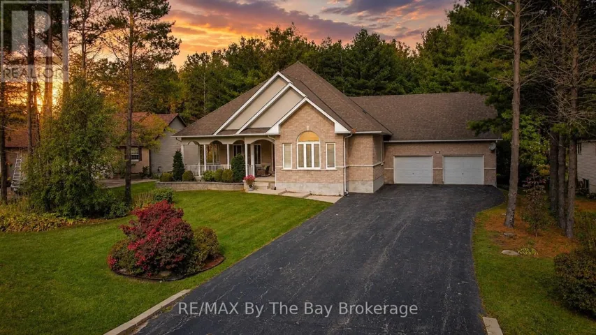 60 MARTYN DRIVE, Wasaga Beach, Ontario L9Z1N6