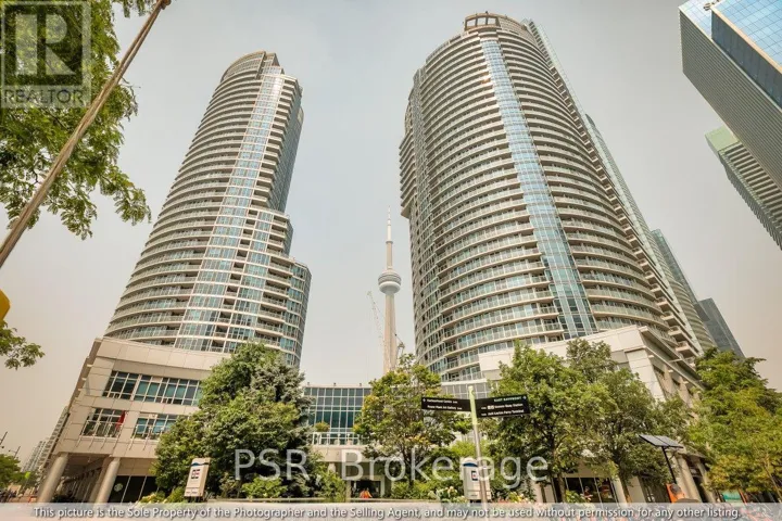 13 - 208 QUEENS QUAY WEST, Toronto (Waterfront Communities), Ontario M5J2Y5