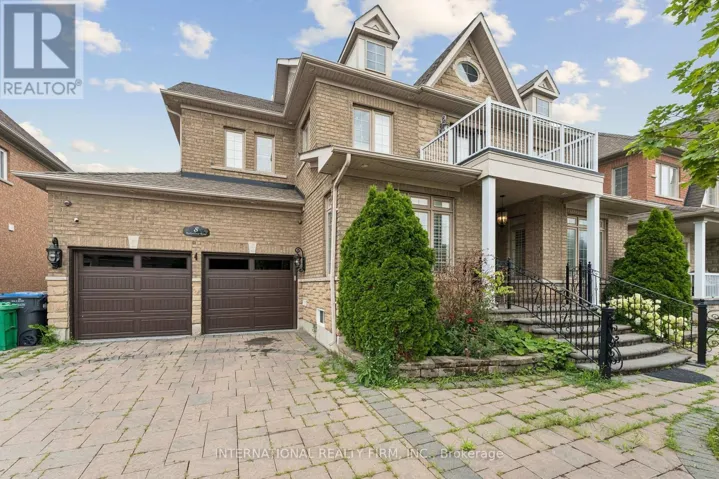 8 REDWILLOW ROAD, Brampton (Bram East), Ontario L6P2A3
