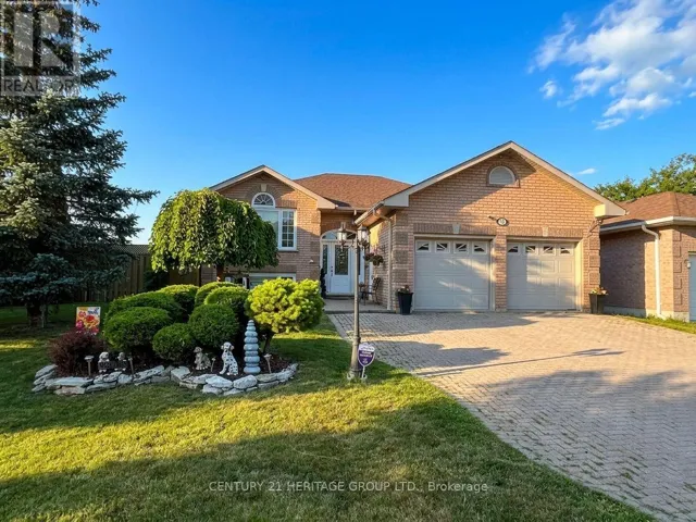 16 EAKINS CRESCENT, Kawartha Lakes (Lindsay), Ontario K9V6H8