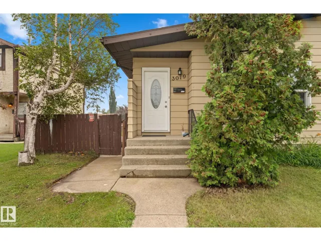 3019 139 AV NW NW, Edmonton, Alberta T5Y1M1