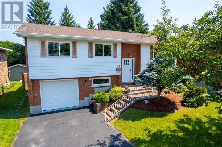 34 Manchester Crescent, Sudbury, Ontario P3A5H5