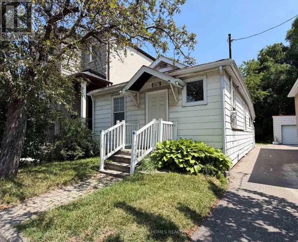 367 KIPLING AVENUE, Toronto (New Toronto), Ontario M8V3K8