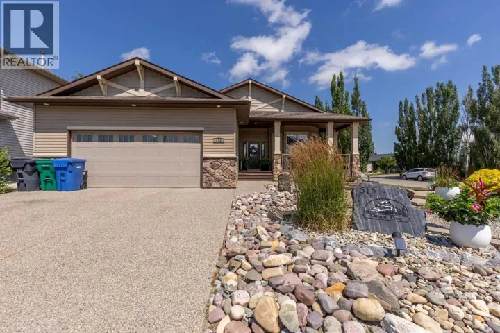 515 Canyon Cove W, Lethbridge, Alberta T1K7V4