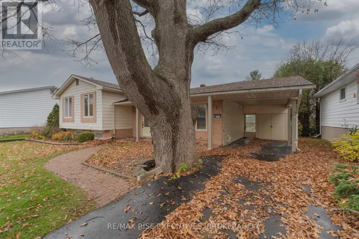 2 - 811 OVERLEA COURT, Kingston (South of Taylor-Kidd Blvd), Ontario K7M6Z8