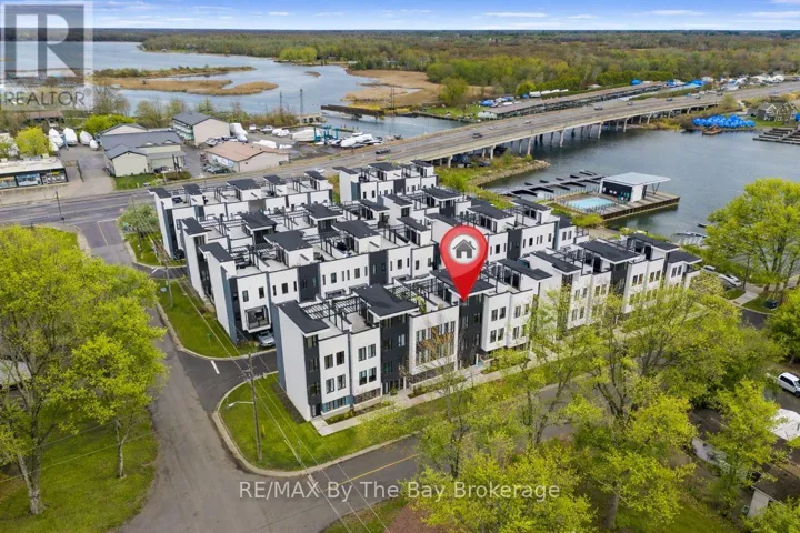 8 BRU LOR LANE, Orillia, Ontario L3V8P4