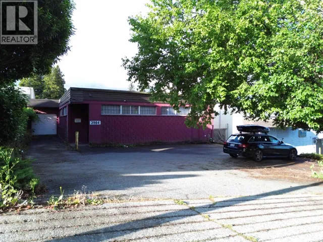 3984 KITCHENER STREET, Burnaby, British Columbia V5C3M2
