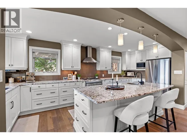 2185 Shannon Way, West Kelowna, British Columbia V4T1S2