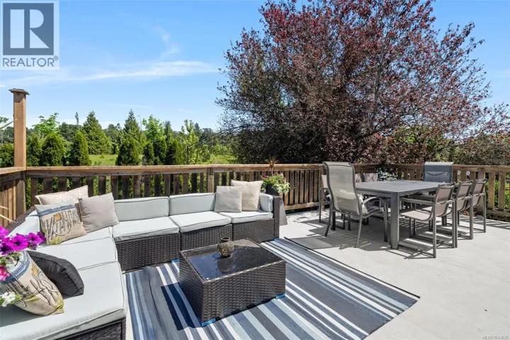 4147 Hawkes Ave, Saanich, British Columbia V8Z3Y9