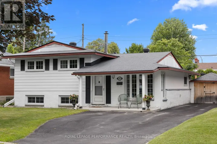 2177 BINGHAM STREET, Ottawa, Ontario K1G2V6