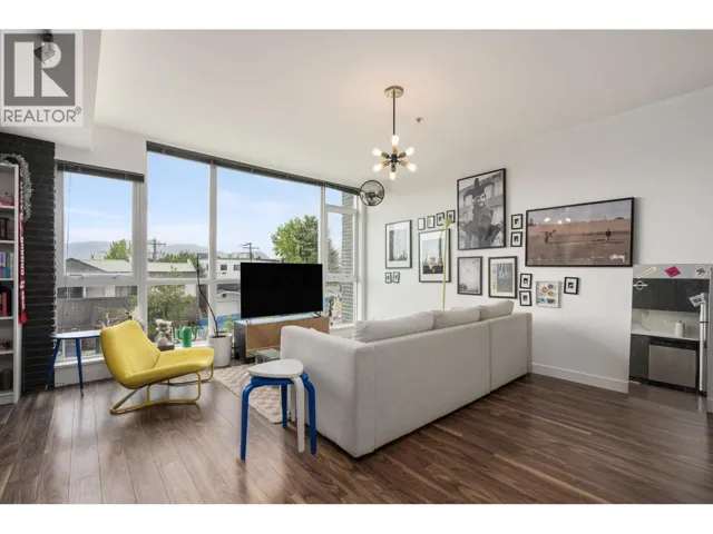 208 2511 QUEBEC STREET, Vancouver, British Columbia V5T0B6