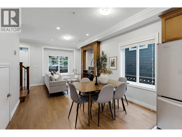 2139 TRIUMPH STREET, Vancouver, British Columbia V5L1L1