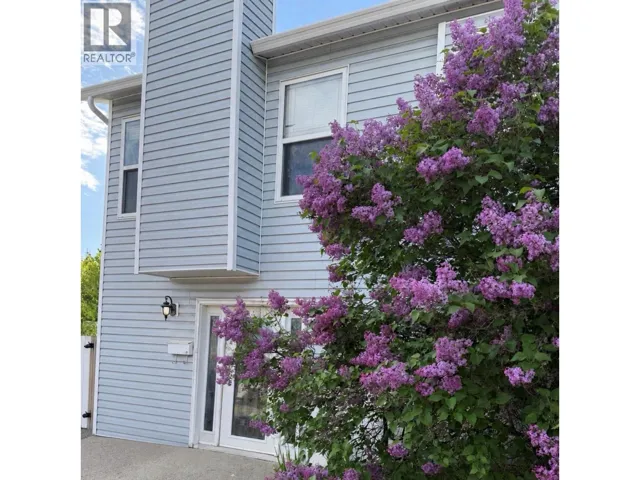 201 Hollyburn Drive, Kamloops, British Columbia V2E1Y9