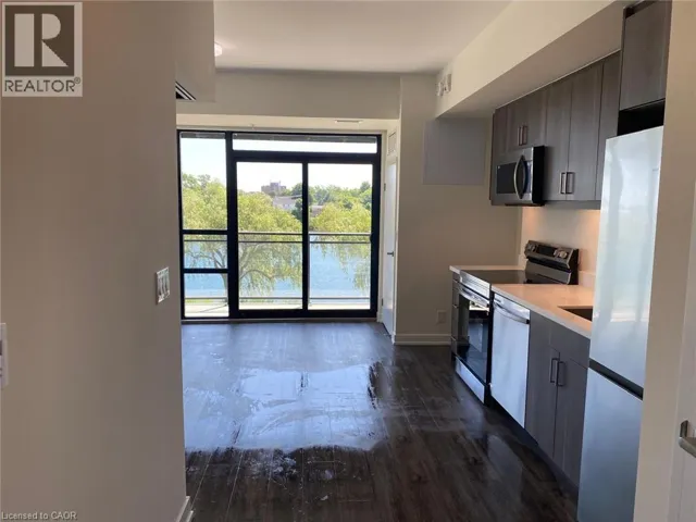 350 PRINCE CHARLES Drive S Unit# 215, Welland, Ontario L3C0L6