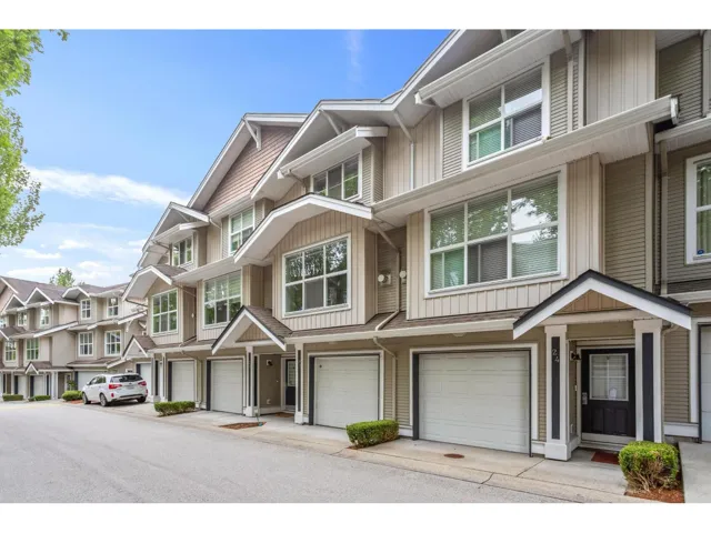 25 20460 66 AVENUE, Langley, British Columbia V2Y3B6