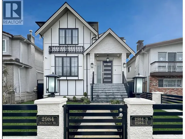 2984 KITCHENER STREET, Vancouver, British Columbia V5K3E5