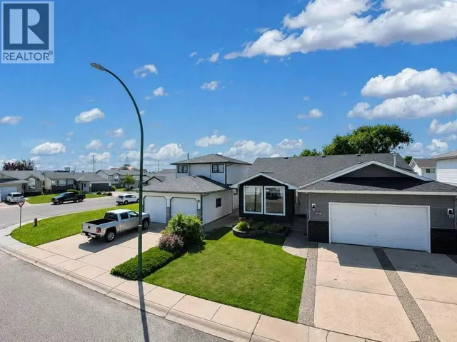 35 STAFFORD Street SE, Medicine Hat, Alberta T1B4G3