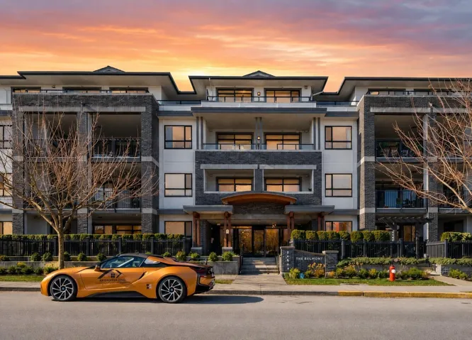 303 22087 49 AVENUE, Langley, British Columbia V3A0K4