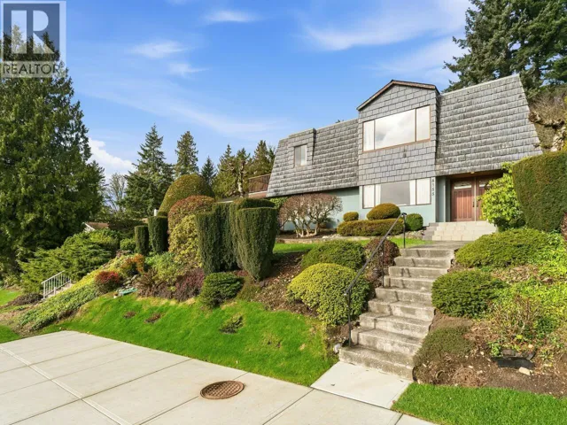 8355 NELSON AVENUE, Burnaby, British Columbia V5J4E8
