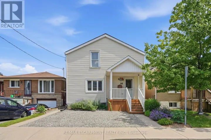 18 PROVINCE STREET N, Hamilton (Crown Point), Ontario L8H4H4